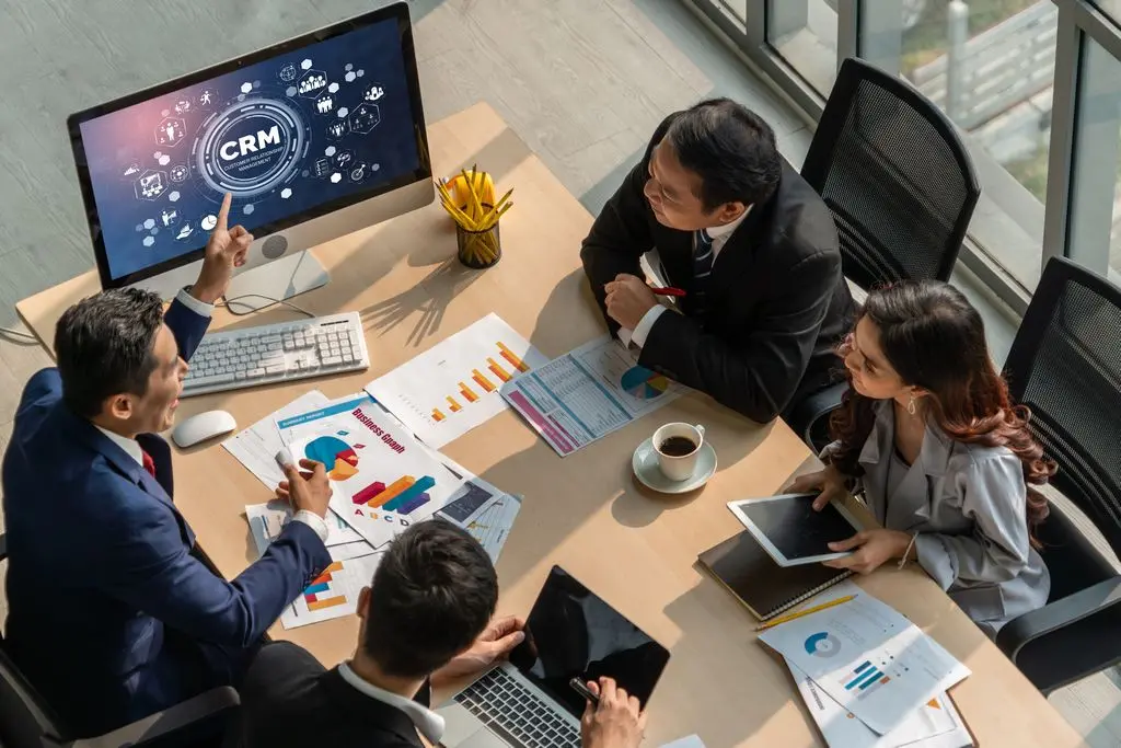 Las 10 características clave en un CRM moderno